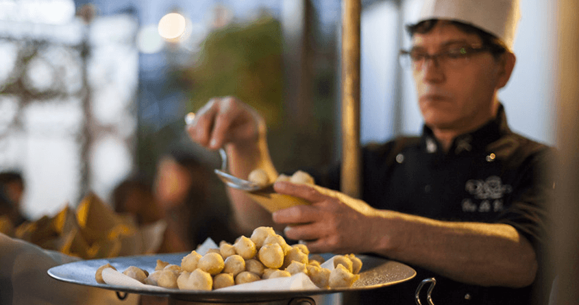 La cucina napoletana dà spettacolo da D’Angelo: i nostri show cooking