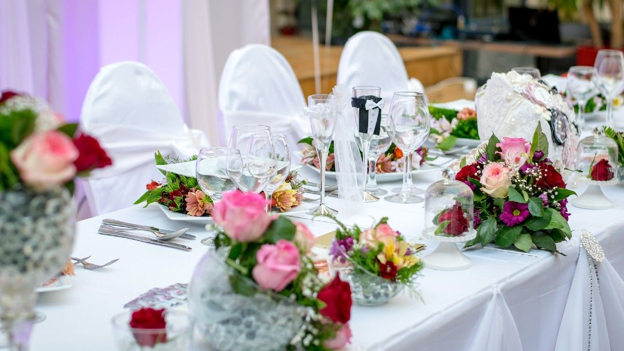 Banqueting per eventi e cerimonie: quali servizi include?